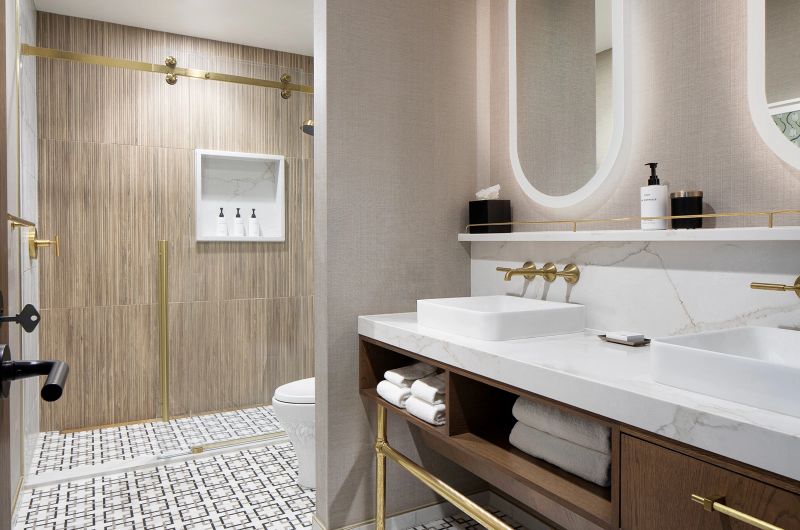 Ada Hotel bathroom website