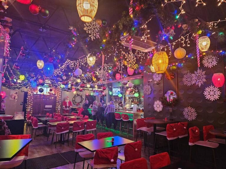 6 Best Christmas Bars & Restaurants in West MI, Plus Honorable Mentions – Great Date Night Ideas!