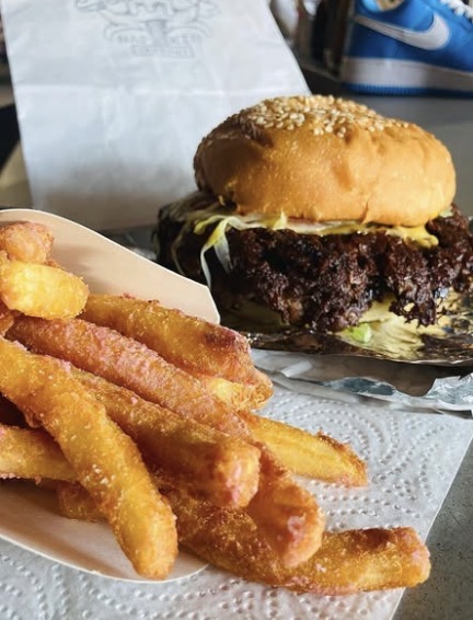 fries from black napkin