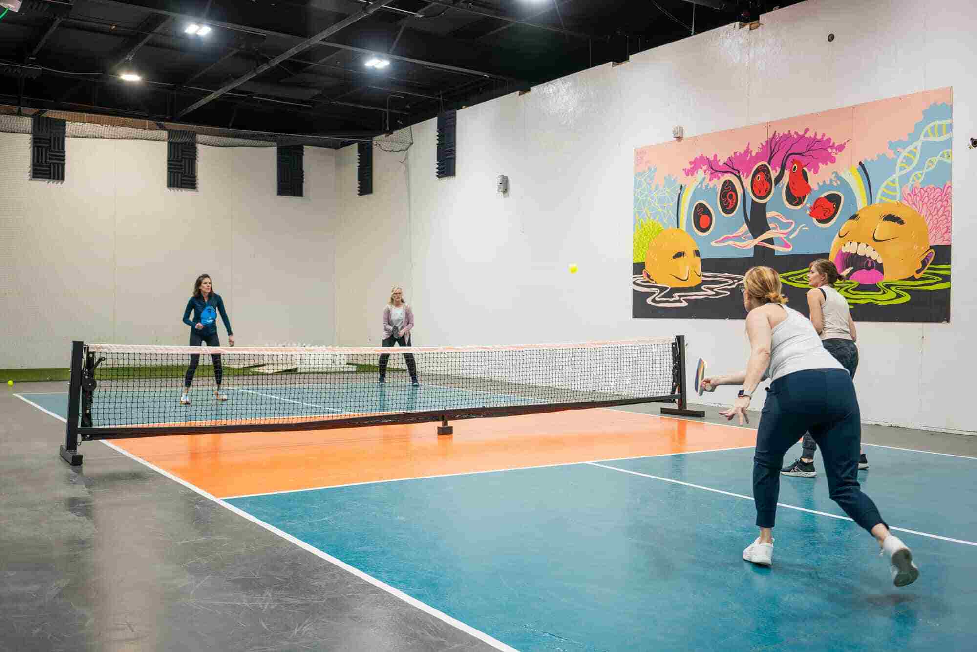 broadleaf pickleball court, women players