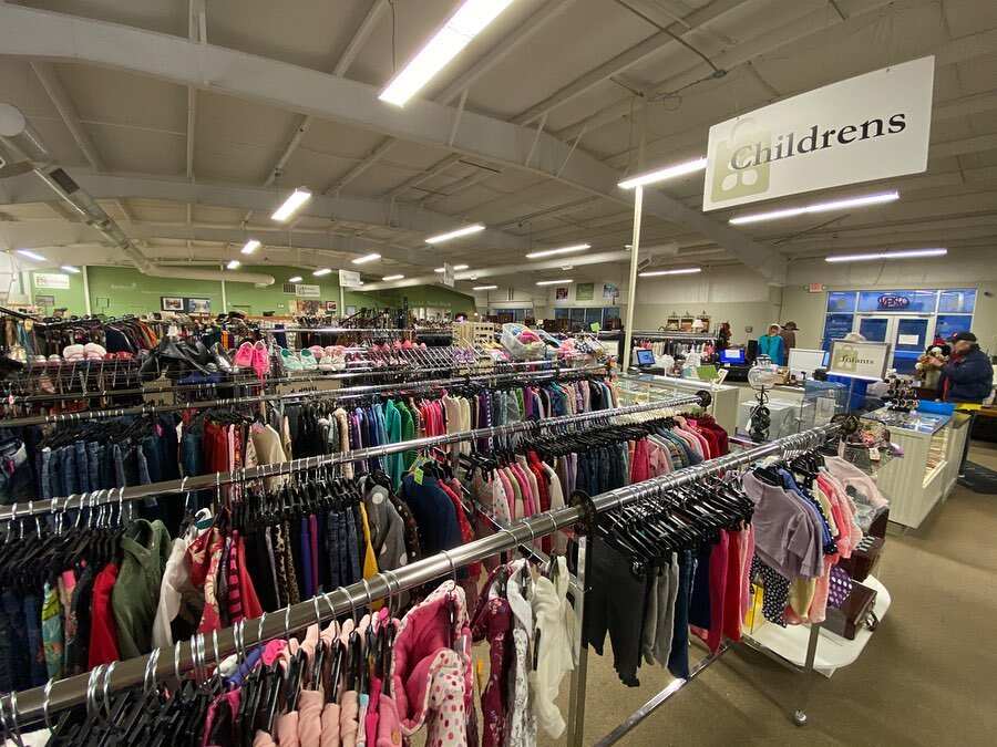 childrens clothes thrift store