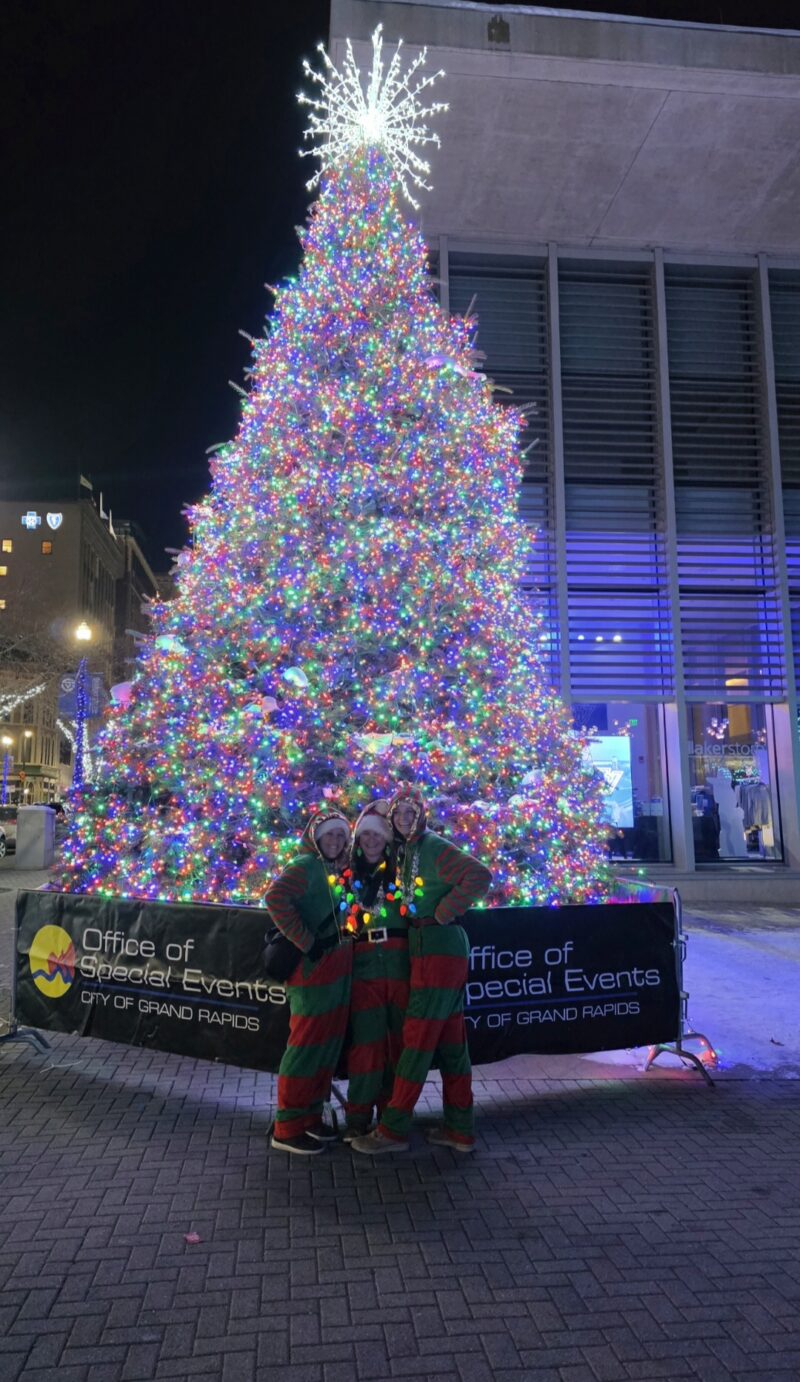 GR Holiday Lights Trolley Stops At The Christmas Tree