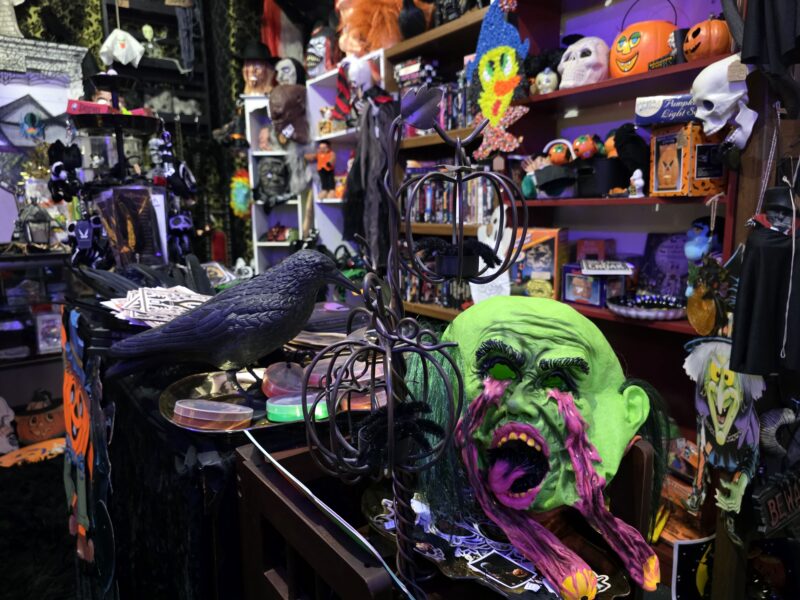 Halloween Room 2 Ravens Antiques Grand Rapids