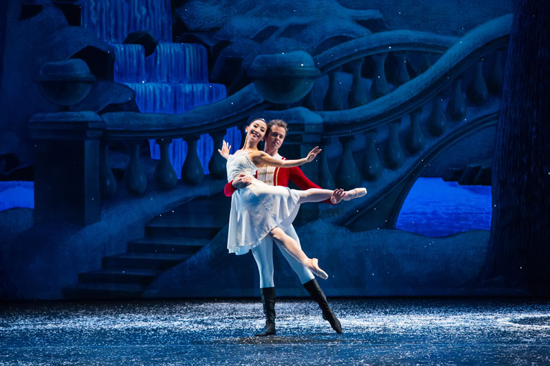 GR-Ballet-Nutcracker-and-Clara