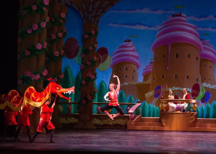 Nutcracker-GR-Ballet-Russian-Dancers-and-Dragon