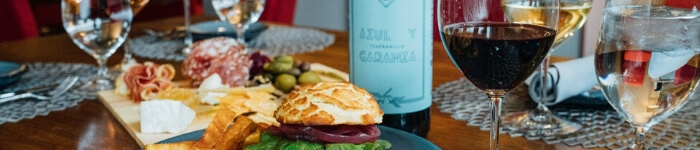 reserve wine and food grand rapids happy hour (1)